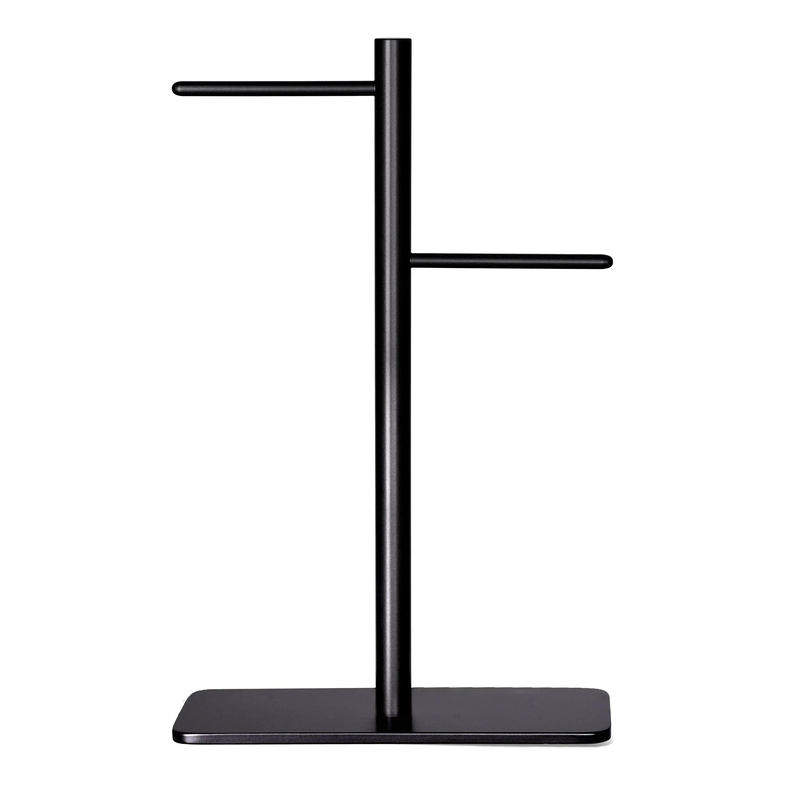 Håndlavet BørsteBuddy i mat sort pulverlakeret stål til opvaskebørste og klud. Stilrent, dansk design til køkkenvasken.